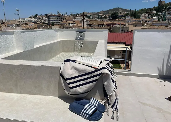 Navas 402 Ático&Pool Alhambra views